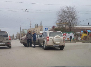 Очередное ДТП на «заколдованном» перекрестке произошло в Волгодонске Очередное ДТП на «заколдованном» перекрестке произошло в Волгодонске