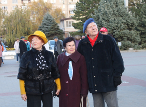 Коммунисты и их сторонники на митинге в Волгодонске выдвинули властям ряд требований по возрождению страны Коммунисты и их сторонники на митинге в Волгодонске выдвинули властям ряд требований по возрождению страны