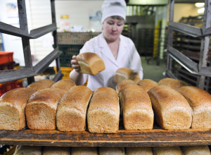 Хлеб, яйца и сахар: какие продукты подорожали за месяц Хлеб, яйца и сахар: какие продукты подорожали за месяц