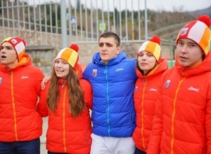 Волгодонец-автомоделист попал в «Артек» на вязание морских узлов Волгодонец-автомоделист попал в «Артек» на вязание морских узлов