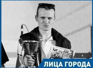 Я решил, что когда вырасту куплю себе «восьмерку» кабриолет, - житель Цимлянска рассказал об исполнении своей детской мечты Я решил, что когда вырасту куплю себе «восьмерку» кабриолет, - житель Цимлянска рассказал об исполнении своей детской мечты