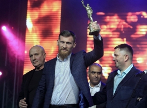 Волгодонец Дмитрий Кудряшов стал обладателем «спортивного Оскара» за лучший бой года Волгодонец Дмитрий Кудряшов стал обладателем «спортивного Оскара» за лучший бой года