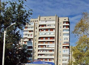 Несколько десятков человек эвакуировали из-за задымления балкона в высотке на Ленина Несколько десятков человек эвакуировали из-за задымления балкона в высотке на Ленина