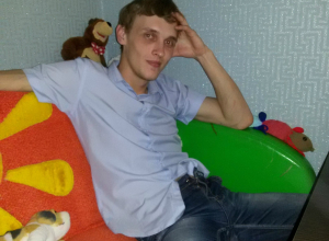 Полицейские Волгодонска рассказали в суде как 23-летний Сергей Мурашов сам нанёс себе травмы и признался в трёх преступлениях Полицейские Волгодонска рассказали в суде как 23-летний Сергей Мурашов сам нанёс себе травмы и признался в трёх преступлениях