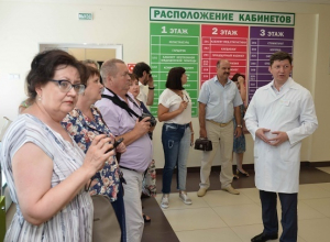 «Бережливая поликлиника» Волгодонска поделилась опытом с коллегами из Ростовской области «Бережливая поликлиника» Волгодонска поделилась опытом с коллегами из Ростовской области