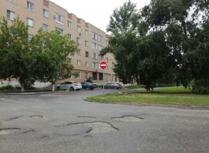 «Это откровенное издевательство»: Одностороннее движение на Морской сделали не в ту сторону, в которую просили волгодонцы «Это откровенное издевательство»: Одностороннее движение на Морской сделали не в ту сторону, в которую просили волгодонцы