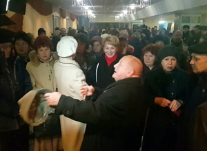 Масштабным скандалом с полицией и возмущением сотен зрителей обернулась отмена спектакля «Летучая мышь» в Волгодонске Масштабным скандалом с полицией и возмущением сотен зрителей обернулась отмена спектакля «Летучая мышь» в Волгодонске