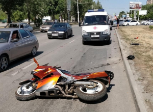 Мотоциклист пострадал в ДТП на проспекте Строителей Мотоциклист пострадал в ДТП на проспекте Строителей