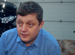 Продались за «Волгу»: Олег Пахолков рассказал об атомном голосовании 20-летней давности Продались за «Волгу»: Олег Пахолков рассказал об атомном голосовании 20-летней давности