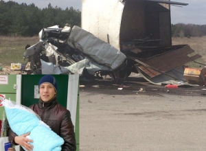 Появилось видео с места жуткой аварии, в которой погиб молодой отец из Морозовска Появилось видео с места жуткой аварии, в которой погиб молодой отец из Морозовска