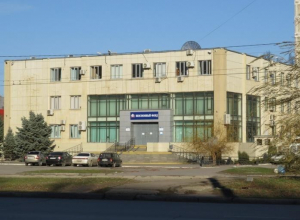 По официальной версии источника из окна высотки упала 60-летняя женщина По официальной версии источника из окна высотки упала 60-летняя женщина