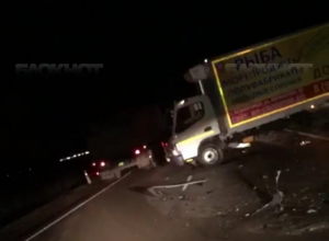Три машины разворотило после страшной аварии на трассе Ростов-Волгодонск Три машины разворотило после страшной аварии на трассе Ростов-Волгодонск