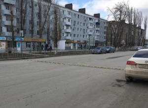 «Лежачие полицейские» появились возле МИФИ и на 50 лет СССР в Волгодонске «Лежачие полицейские» появились возле МИФИ и на 50 лет СССР в Волгодонске