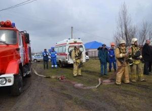 В Романовской отрепетировали химическую защиту населения и дозиметрический контроль на всякий случай В Романовской отрепетировали химическую защиту населения и дозиметрический контроль на всякий случай