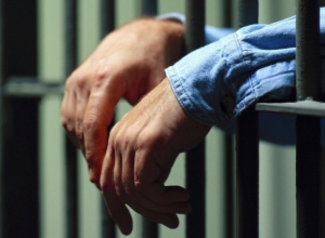 На 18 лет отправили в тюрьму 60-летнего насильника 2-летней девочки На 18 лет отправили в тюрьму 60-летнего насильника 2-летней девочки