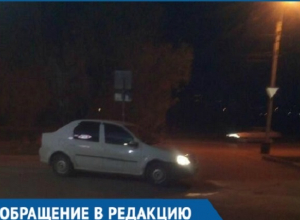Напуганная волгодончанка рассказала об инциденте с таксистом, бросившим от злости ее деньги на землю Напуганная волгодончанка рассказала об инциденте с таксистом, бросившим от злости ее деньги на землю