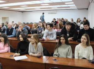 Студенты филиала ДГТУ в Волгодонске участвуют в проведении экзитпола Студенты филиала ДГТУ в Волгодонске участвуют в проведении экзитпола