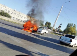 «Ауди» сгорела во время движения на Жуковском шоссе «Ауди» сгорела во время движения на Жуковском шоссе