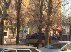 В Волгодонске нарушителей парковки и любителей бросить машину возле остановки будут штрафовать В Волгодонске нарушителей парковки и любителей бросить машину возле остановки будут штрафовать