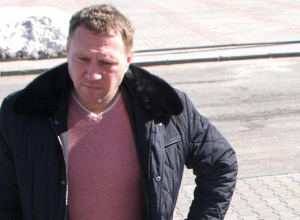 Депутат Сергей Асташкин пообещал маме Сергея Мурашова вынести жалобу о пытках в полиции в Думу Волгодонска Депутат Сергей Асташкин пообещал маме Сергея Мурашова вынести жалобу о пытках в полиции в Думу Волгодонска