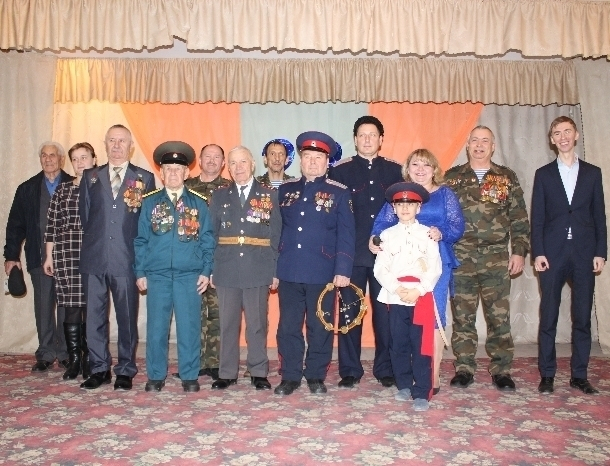 Ветераны Великой Отечественной войны и труженики тыла призвали молодежь Волгодонска к защите Родины Ветераны Великой Отечественной войны и труженики тыла призвали молодежь Волгодонска к защите Родины