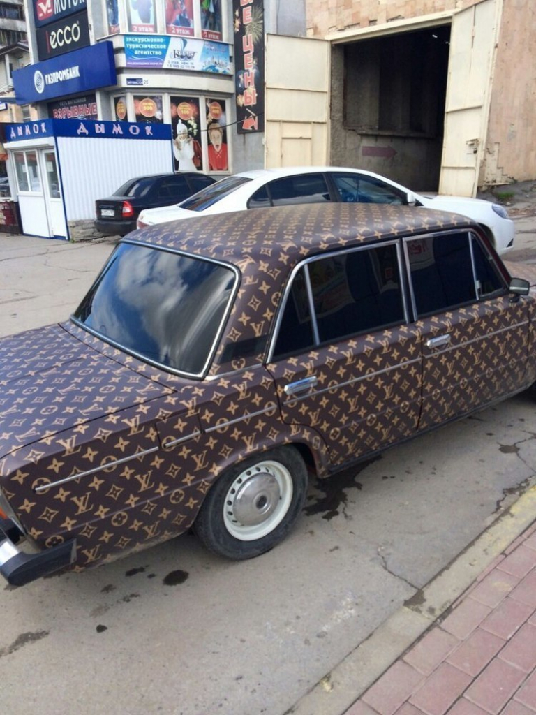 [Зображення: v_tsentre_volgodonske_byl_zamechen_vaz_ot_louis_vu.jpg]