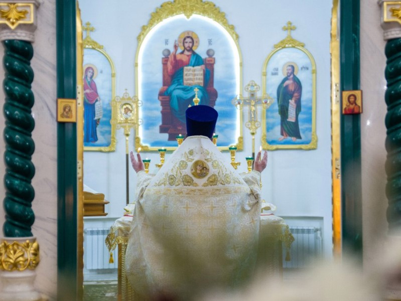 Рождественские службы пройдут в Свято-Троицком храме Волгодонска Рождественские службы пройдут в Свято-Троицком храме Волгодонска