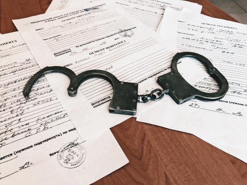 ФСБ города Волгодонска пресекла преступную деятельность командира казачьей дружины Семикаракорского района ФСБ города Волгодонска пресекла преступную деятельность командира казачьей дружины Семикаракорского района