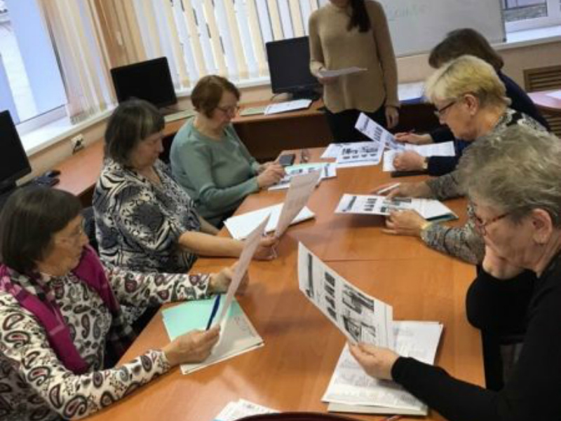 Пожилые граждане Волгодонска взялись изучать английский Пожилые граждане Волгодонска взялись изучать английский