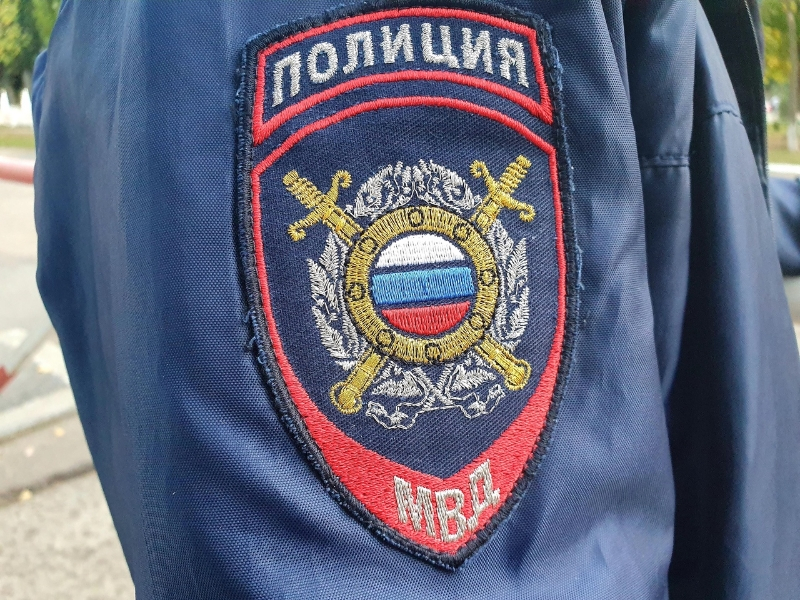 Механик продал на запчасти автомобиль обратившегося к нему местного жителя в Дубовском районе Механик продал на запчасти автомобиль обратившегося к нему местного жителя в Дубовском районе