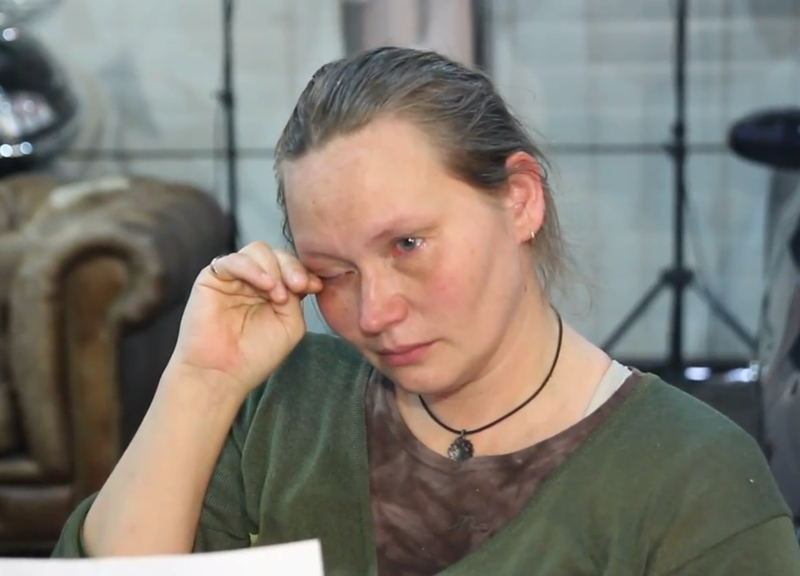 Душевная боль и признания вызвали слезы у участниц «Сбросить лишнее» во время тренинга с психологом Душевная боль и признания вызвали слезы у участниц «Сбросить лишнее» во время тренинга с психологом