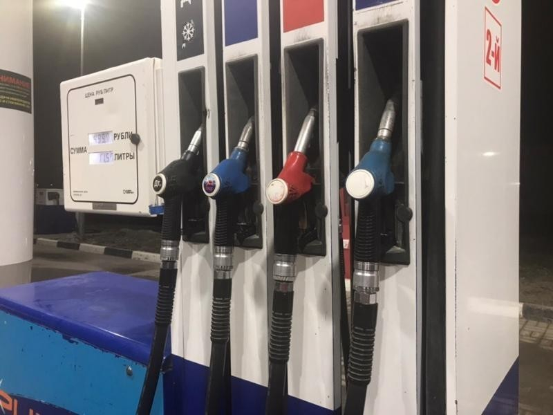 Почти на 2 рубля изменилась стоимость нефтепродуктов на некоторых заправках Волгодонска Почти на 2 рубля изменилась стоимость нефтепродуктов на некоторых заправках Волгодонска