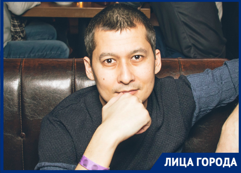 «Цена одной жвачки может достигать 100 тысяч рублей»: волгодонец рассказал о своей коллекции фантиков «Цена одной жвачки может достигать 100 тысяч рублей»: волгодонец рассказал о своей коллекции фантиков
