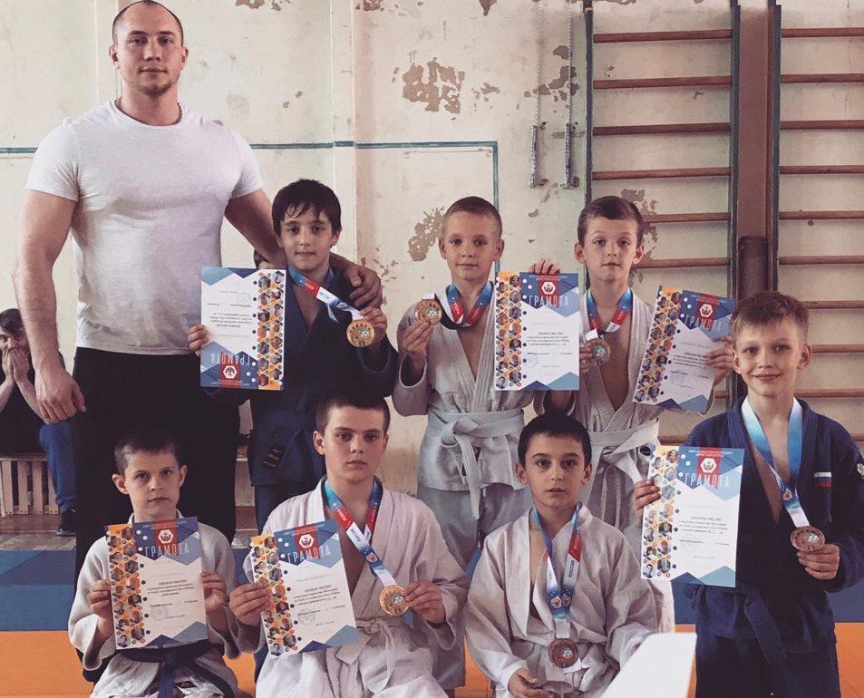 Команда дзюдоистов из Волгодонска стала серебряными призерами первенства Волгограда 