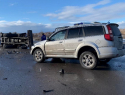На бок упал трактор после столкновения с автомобилем на выезде из Волгодонска