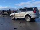 На бок упал трактор после столкновения с автомобилем на выезде из Волгодонска