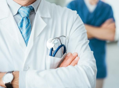 Врачи и средние медицинские работники требуются в волгодонских медучреждениях