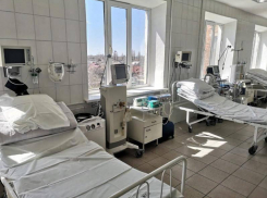Два пациента скончались в ковидном госпитале за последние сутки