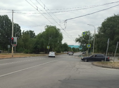 ГИБДД не будет штрафовать водителей за пересечение сплошных линий на проспекте Курчатова