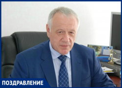 Известный в Волгодонске врач и депутат Виктор Дорохов отмечает день рождения 
