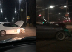 Серьезное ДТП с участием двух иномарок произошло в Волгодонске возле пиццерии «Камин»