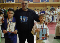 Юные волгодонцы завоевали награды на региональном турнире по дзюдо 