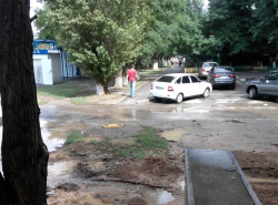 Потом разрушает детский центр