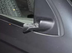 Убл...и, которые зеркала воруют