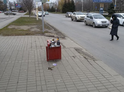 Мусорный очаг у очага культуры