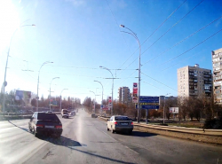 Четырка решила срезать?