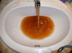 Несколько дней ржавая вода