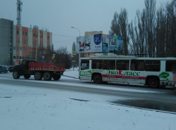 первый обещанный троллейбус