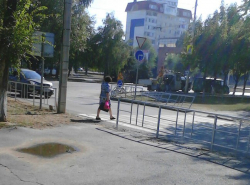 Жизнь за забором