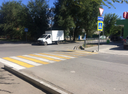 Наконец-то сделали пешеходный переход